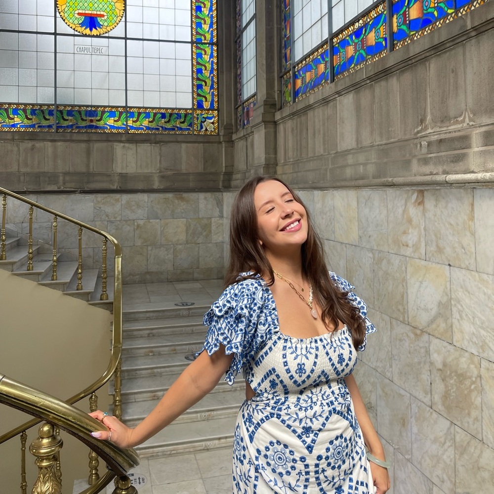 Meet your Posher, Sierra